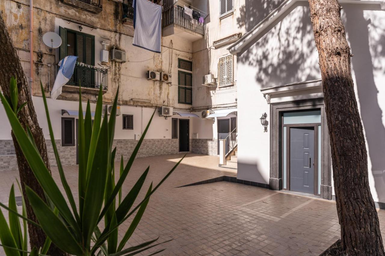 The Quarters Naples Apartments Ngoại thất bức ảnh