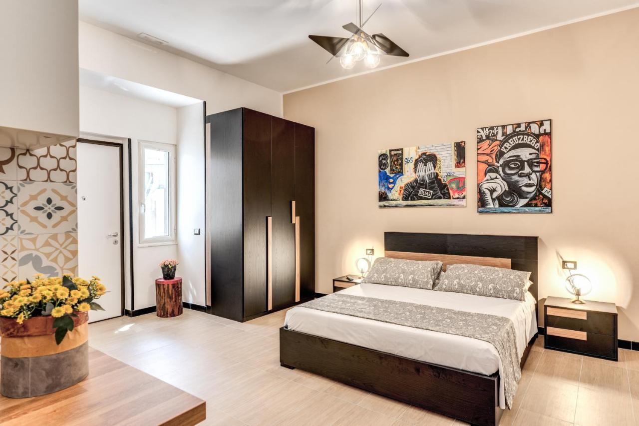 The Quarters Naples Apartments Ngoại thất bức ảnh