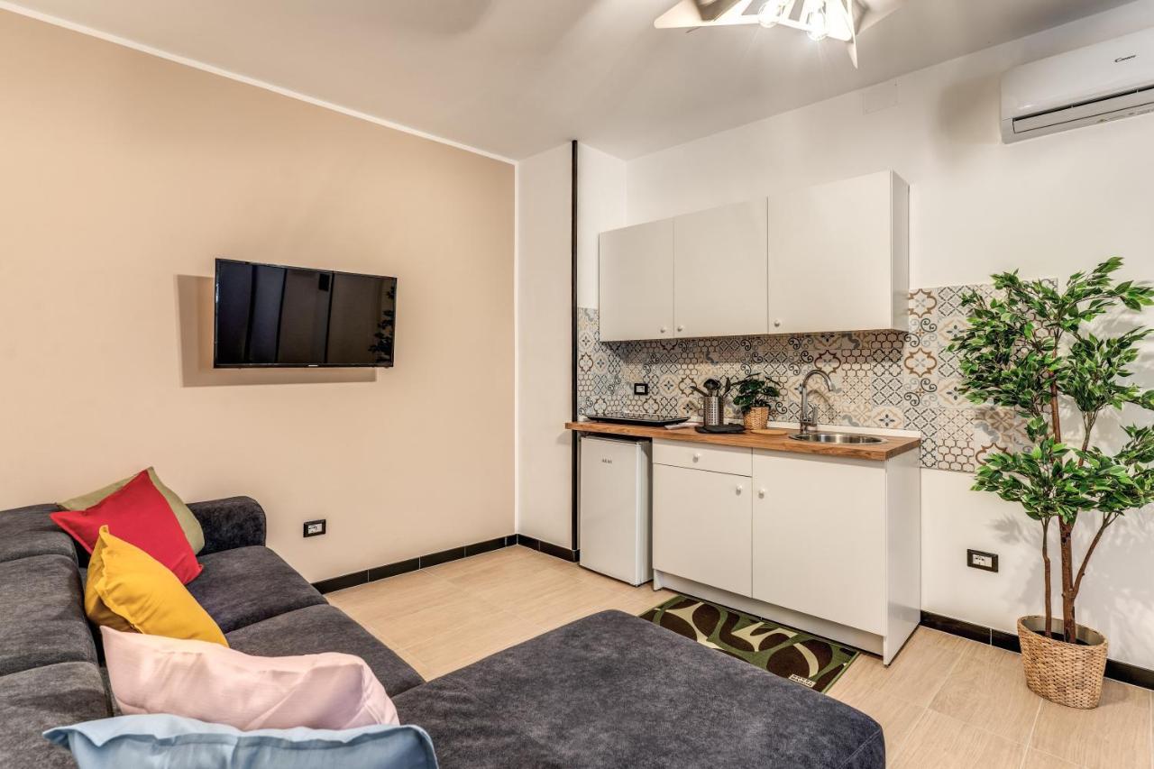 The Quarters Naples Apartments Ngoại thất bức ảnh