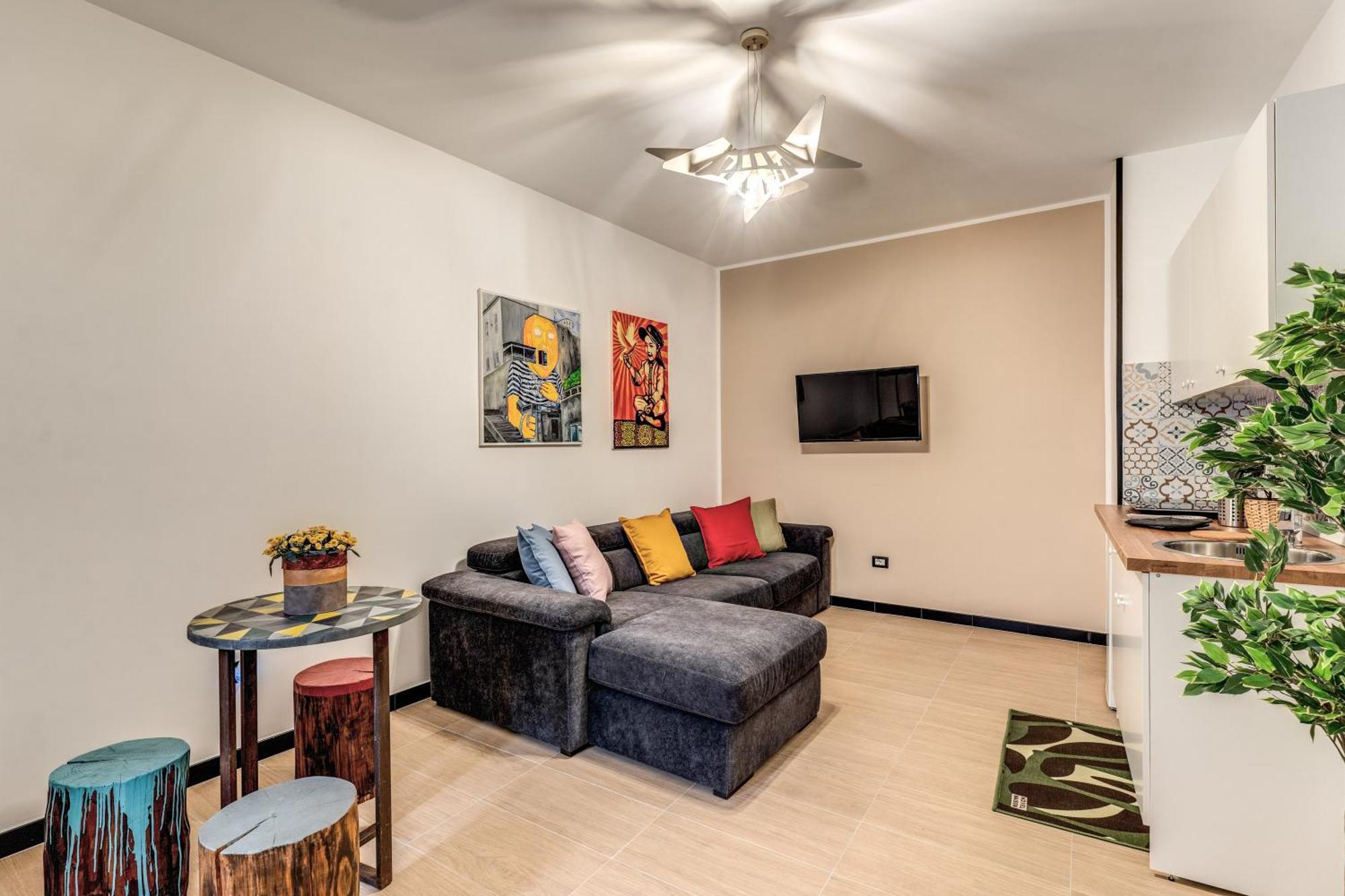 The Quarters Naples Apartments Ngoại thất bức ảnh
