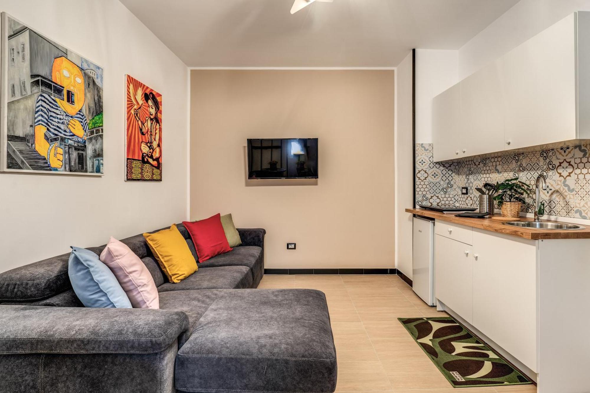 The Quarters Naples Apartments Ngoại thất bức ảnh