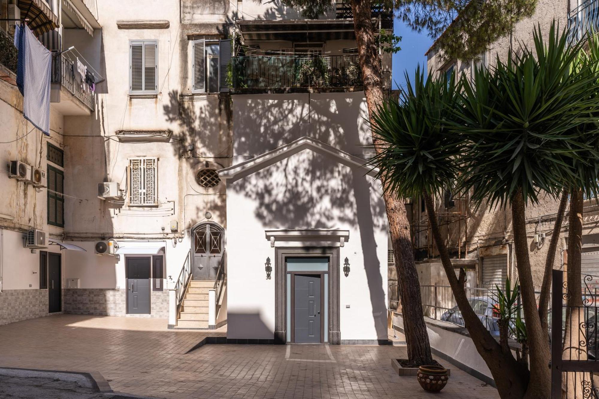 The Quarters Naples Apartments Ngoại thất bức ảnh