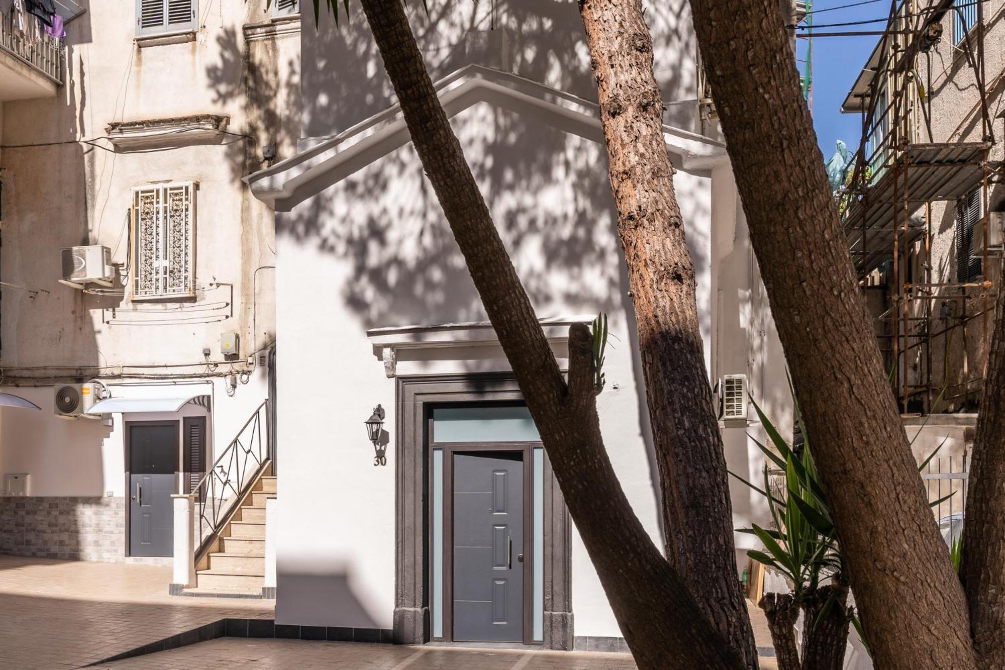 The Quarters Naples Apartments Ngoại thất bức ảnh