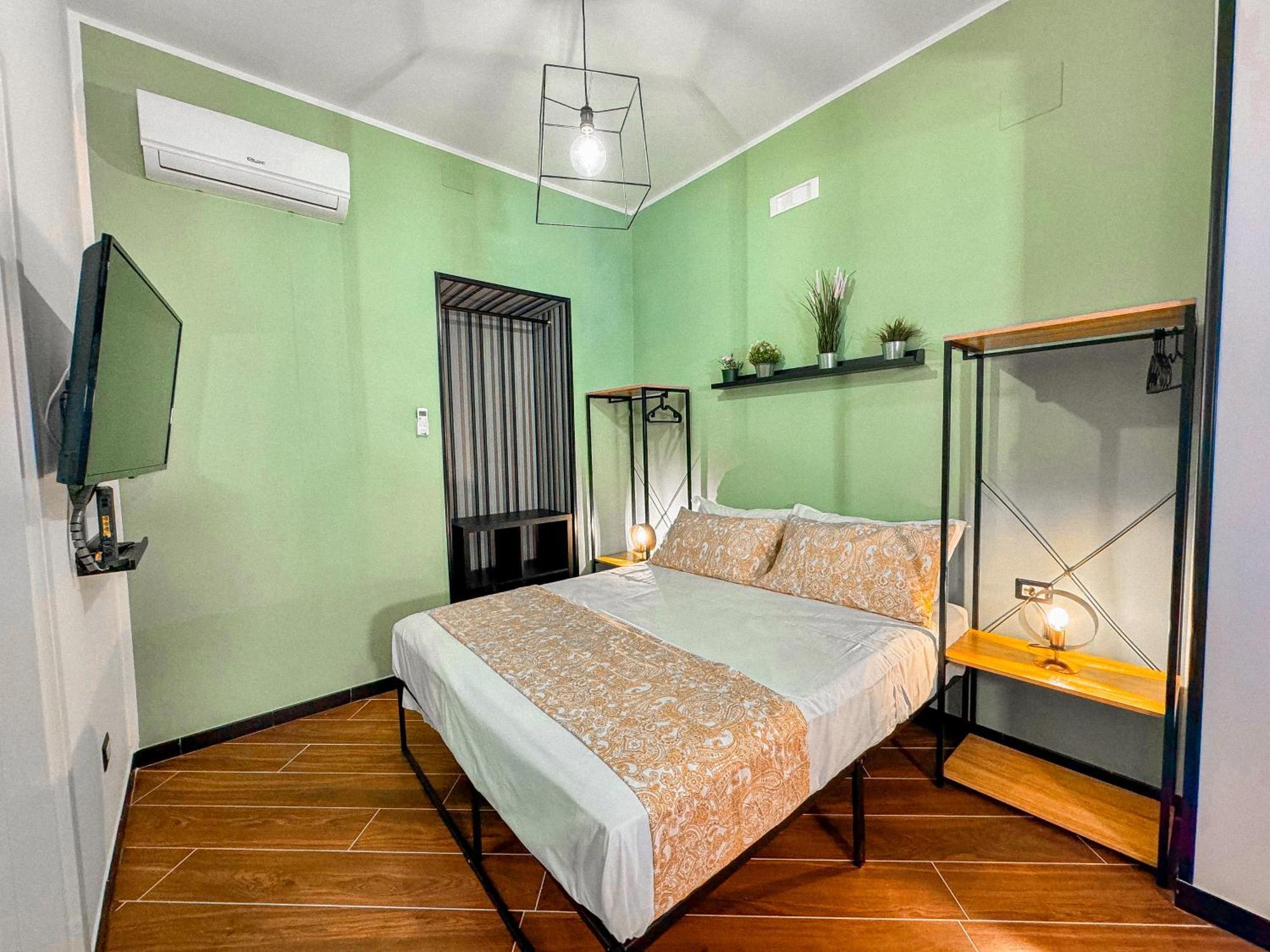 The Quarters Naples Apartments Ngoại thất bức ảnh